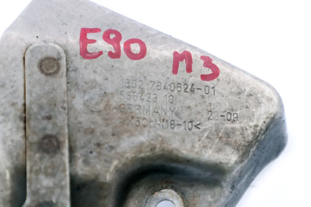 Turbolader Wärmeschutzblech Benzin für BMW 3 er E90 E92 E93 LCI M3 mit Teilenummer 7840624 BMW 3 er E90 E92 E93 LCI M3 Turbolader Wärmeschutzblech Benzin - SKU 7840624 - Teilenummer 7840624