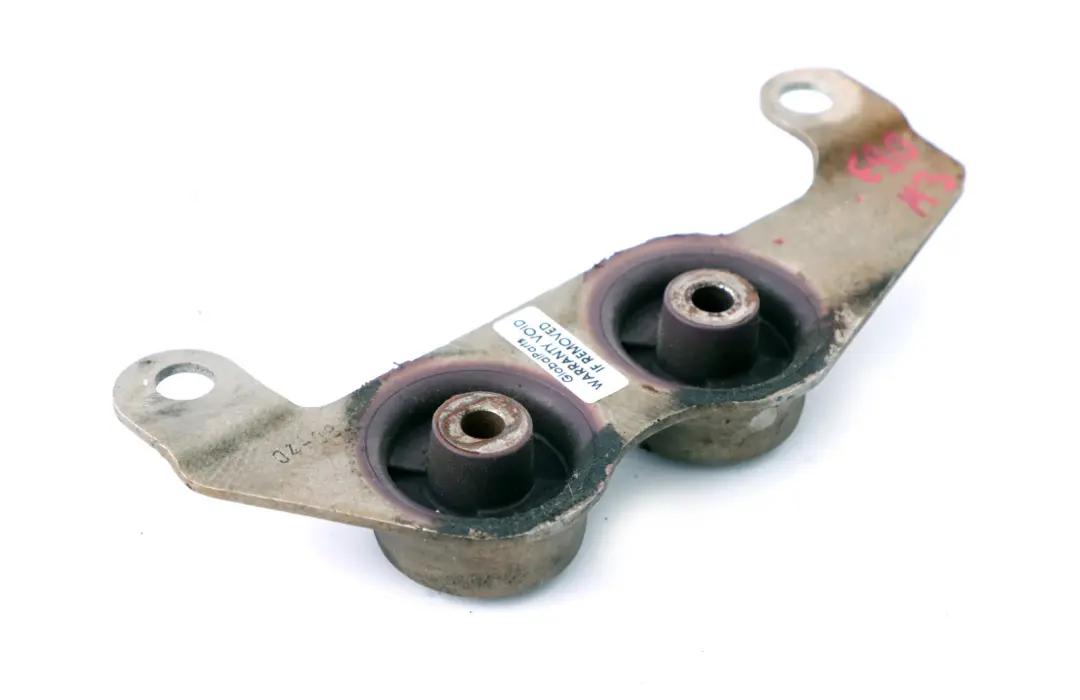 BMW 3 er E90 E92 E93 M3 Katalysator Halteblech 1820 - SKU 7841052 - Teilenummer 7841053