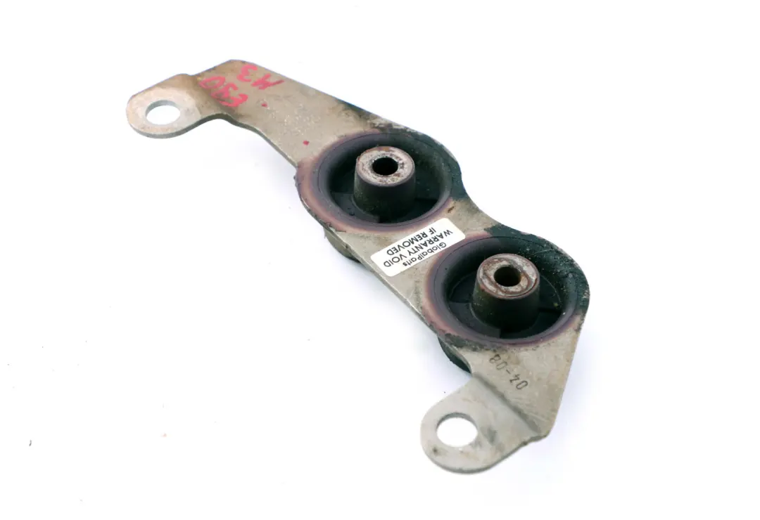 BMW 3 er E90 E92 E93 M3 Katalysator Halteblech 1820 - SKU 7841052 - Teilenummer 7841053