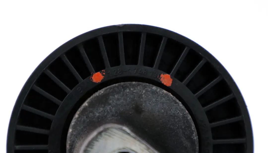 BMW E85 E90 M3 E92 E93 E60 M5 E64 M6 Poulie de Renvoi - SKU 7841228 - Numéro de pièce 1748130