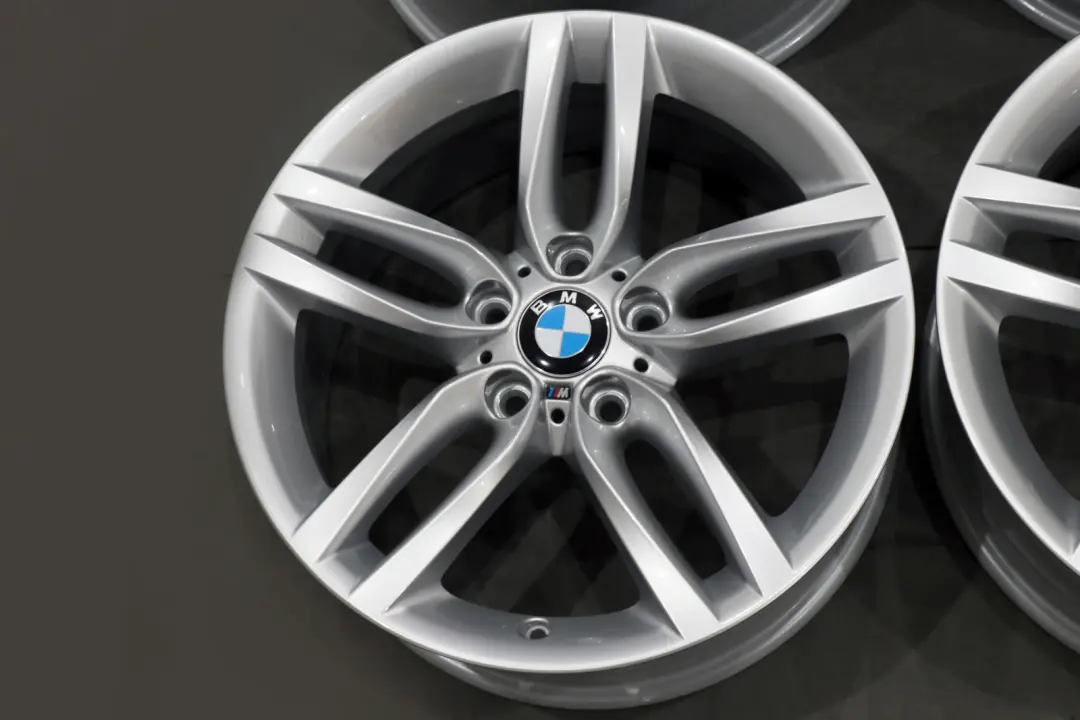 Complete Set 4x Wheel Alloy Rim 18" M Double Spoke 461 to BMW 1 Series F20 F21 F22 with Part number 7846785 BMW 1 Series F20 F21 F22 Complete Set 4x Wheel Alloy Rim 18" M Double Spoke 461 - SKU 7845785 - Part number 7846785