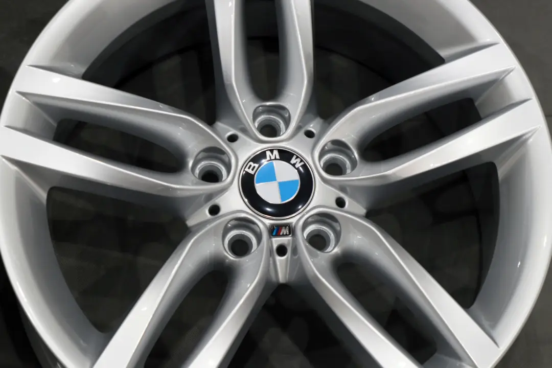 Complete Set 4x Wheel Alloy Rim 18" M Double Spoke 461 to BMW 1 Series F20 F21 F22 with Part number 7846785 BMW 1 Series F20 F21 F22 Complete Set 4x Wheel Alloy Rim 18" M Double Spoke 461 - SKU 7845785 - Part number 7846785