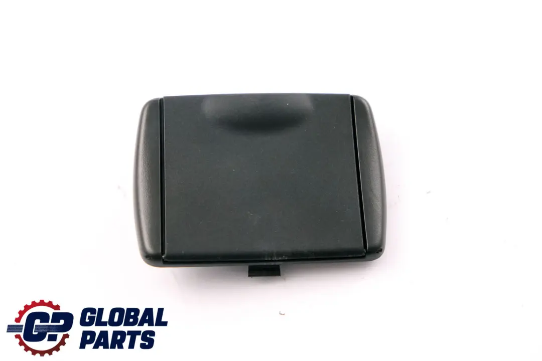 Housse de montage du filet d'espace de chargement avant droit 7264702 BMW F31 - SKU 7846218 - Numéro de pièce 7846218