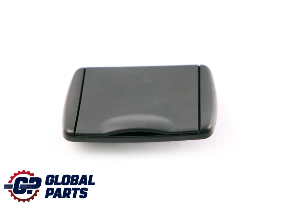 Copertura Montaggio Rete Area Carico Anteriore Destra 7264702 per BMW F31 con numero di parte 7846218 BMW F31 Copertura Montaggio Rete Area Carico Anteriore Destra 7264702 - SKU 7846218 - Numero di parte 7846218