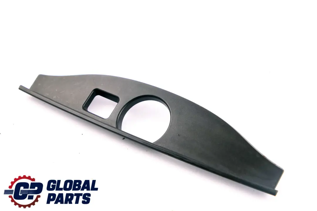 BMW F31 Garniture Couvercle Moteur Essuie Glace Coffre Arrière Noir - SKU 7846278 - Numéro de pièce 7263136