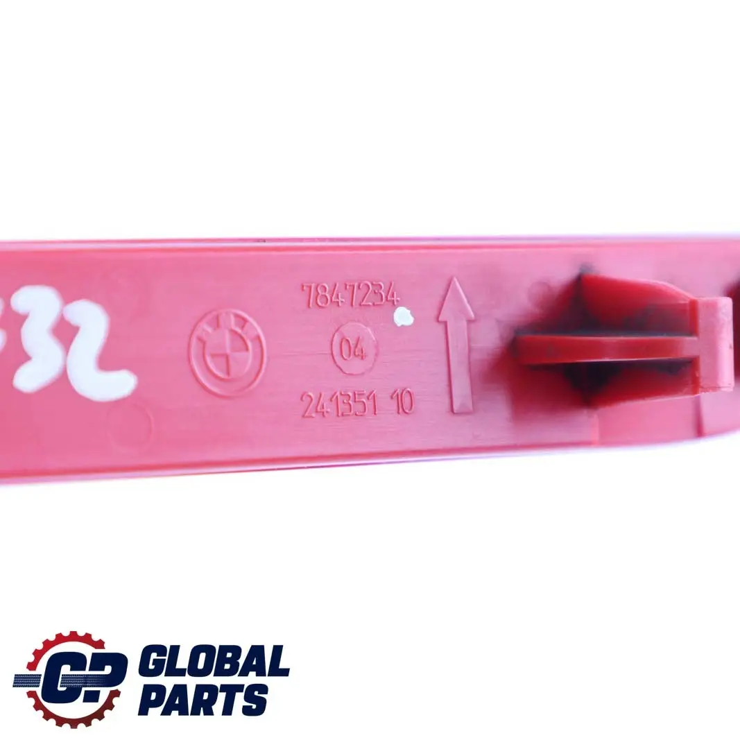 Riflettore Paraurti Posteriore Destro Rosso per BMW F32 F33 con numero di parte 7847234 BMW F32 F33 Riflettore Paraurti Posteriore Destro Rosso - SKU 7847234 - Numero di parte 7847234