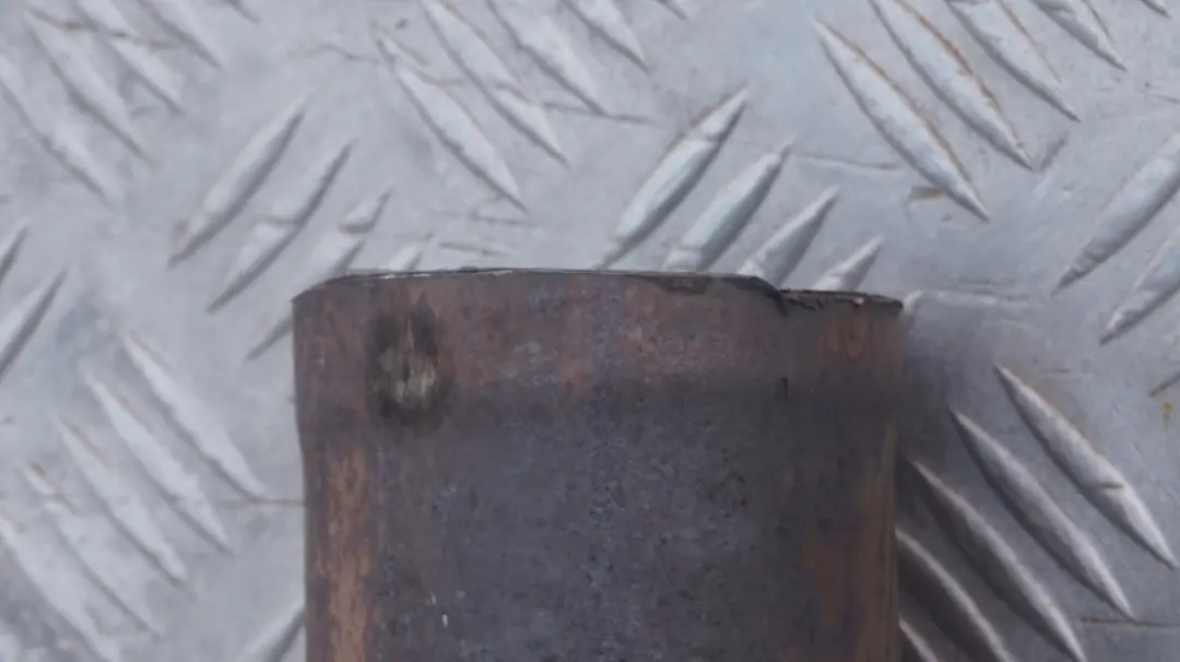 Exhaust Middle Cat Catalytic Silencer X-pipe to BMW 3 Series E90 E92 E93 M3 with Part number 7848117 BMW 3 Series E90 E92 E93 M3 Exhaust Middle Cat Catalytic Silencer X-pipe - SKU 7848117 - Part number 7848117