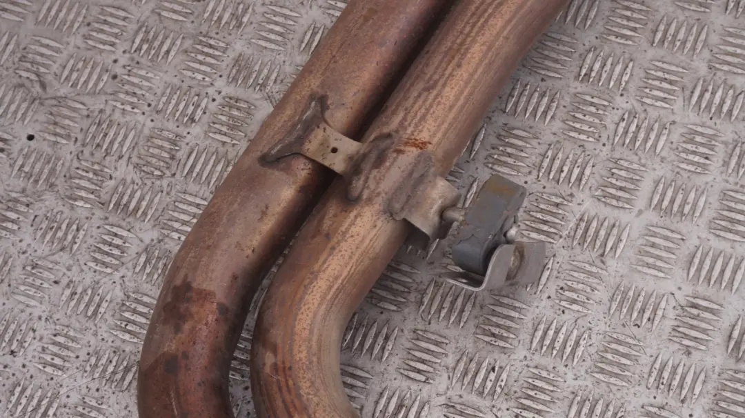 Exhaust Catalyst Centre Middle Muffler Silencer to BMW 3 4 Series F80 M3 F82 F83 M4 with Part number 7851178 BMW 3 4 Series F80 M3 F82 F83 M4 Exhaust Catalyst Centre Middle Muffler Silencer - SKU 7851178 - Part number 7851178