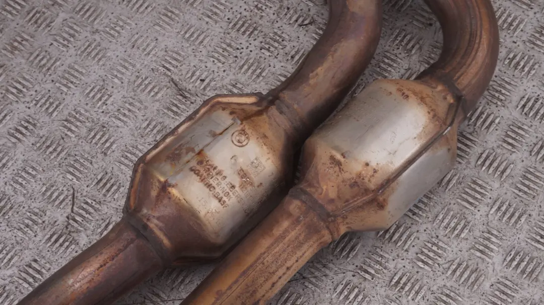 Exhaust Catalyst Centre Middle Muffler Silencer to BMW 3 4 Series F80 M3 F82 F83 M4 with Part number 7851178 BMW 3 4 Series F80 M3 F82 F83 M4 Exhaust Catalyst Centre Middle Muffler Silencer - SKU 7851178 - Part number 7851178