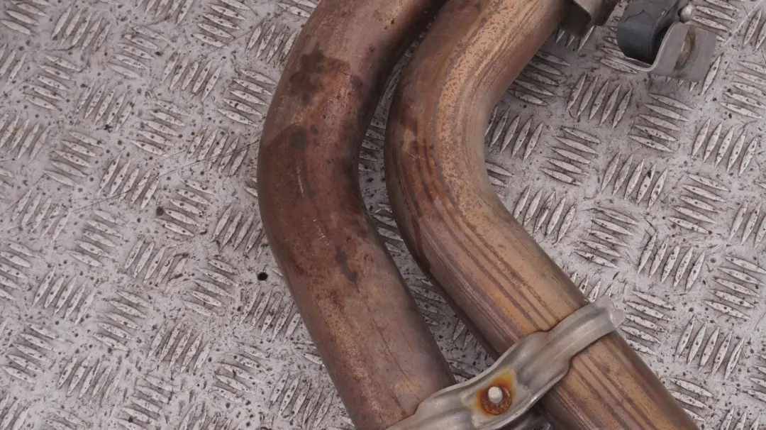 Exhaust Catalyst Centre Middle Muffler Silencer to BMW 3 4 Series F80 M3 F82 F83 M4 with Part number 7851178 BMW 3 4 Series F80 M3 F82 F83 M4 Exhaust Catalyst Centre Middle Muffler Silencer - SKU 7851178 - Part number 7851178