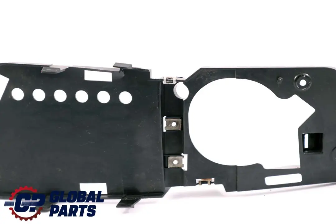 BMW E90 E91 LCI Mocowanie Uchwyt Lampy Przeciwmgielnej Lewy - SKU 7892111 - Numer Części 7892111