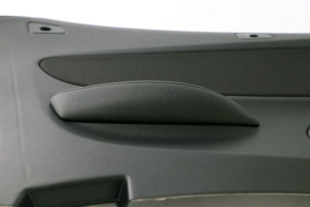 Panel Trasero Izquierdo Puerta Sensatec Flashpoint para BMW E88 con número de pieza 7896049 BMW E88 Panel Trasero Izquierdo Puerta Sensatec Flashpoint - SKU 7896049 - Número de pieza 7896049