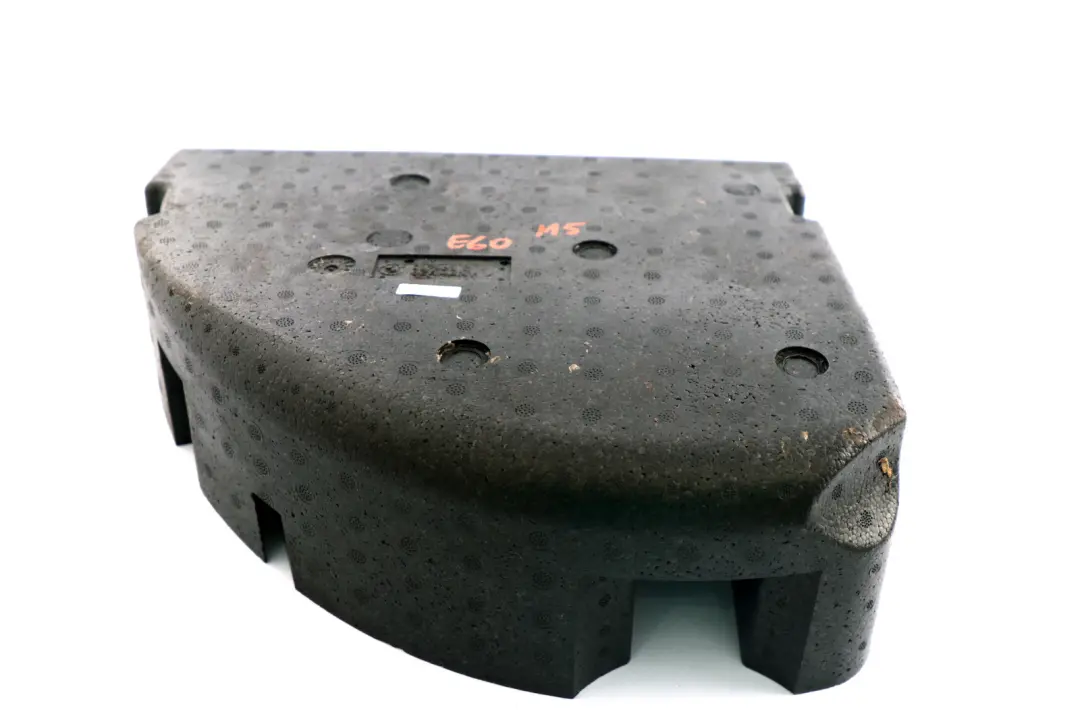 Tapa del maletero para BMW E60 M5 con número de pieza 51477896108 BMW E60 M5 Tapa del maletero - SKU 7896108 - Número de pieza 51477896108