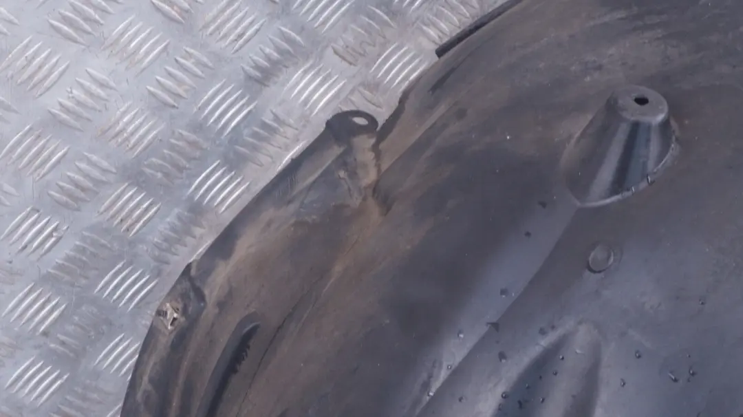 BMW 5 Series E60 E61N M5 Front Right O/S Cover Wheel Arch Housing Trim - SKU 7896840 - Part number 7896840