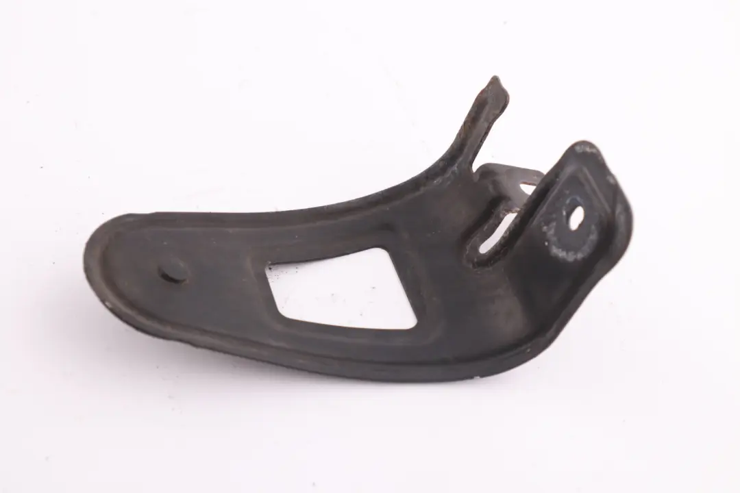 Uchwyt zderzaka tylnego tył prawy do BMW E60 E61 o numerze 7896880 BMW E60 E61 Uchwyt zderzaka tylnego tył prawy - SKU 7896880 - Numer Części 7896880