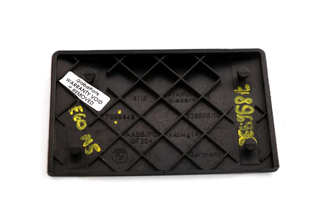 Dekorblende Ascher Alu Shadow für BMW 5 er E60 M5 mit Teilenummer 7059949 BMW 5 er E60 M5 Dekorblende Ascher Alu Shadow - SKU 7896936 - Teilenummer 7059949