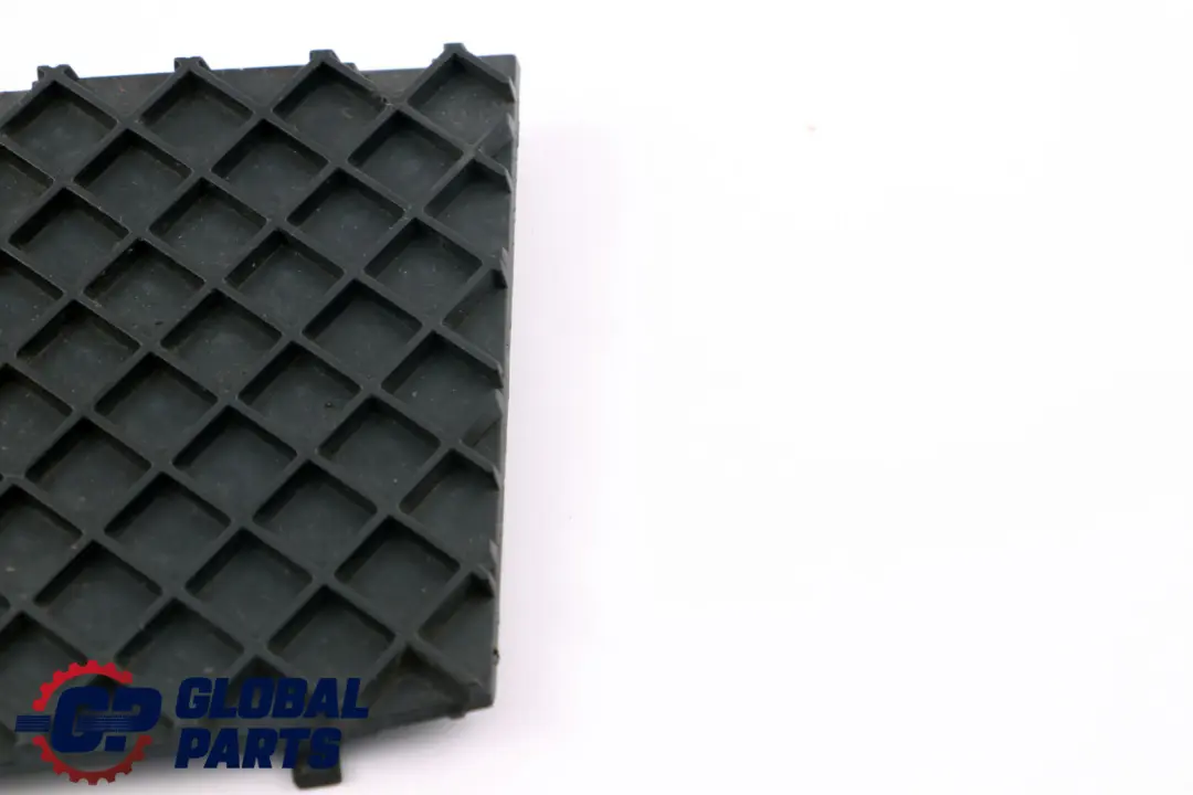 BMW E60 E61 Kratka Zaślepka Zderzaka Lewa M-Sport - SKU 7897186 - Numer Części 7897186