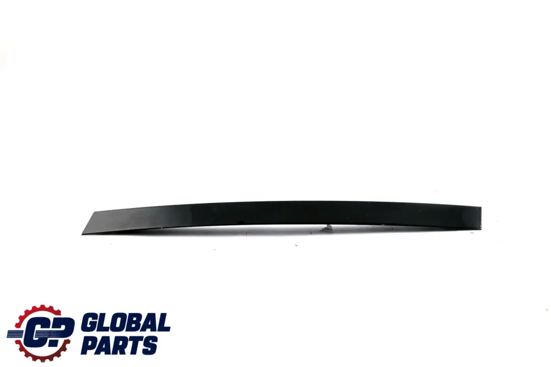 Tapa Columna C Puerta Trasera Izquierda Negro Alto Brillo para BMW E61 con número de pieza 7897283 BMW E61 Tapa Columna C Puerta Trasera Izquierda Negro Alto Brillo - SKU 7897283 - Número de pieza 7897283