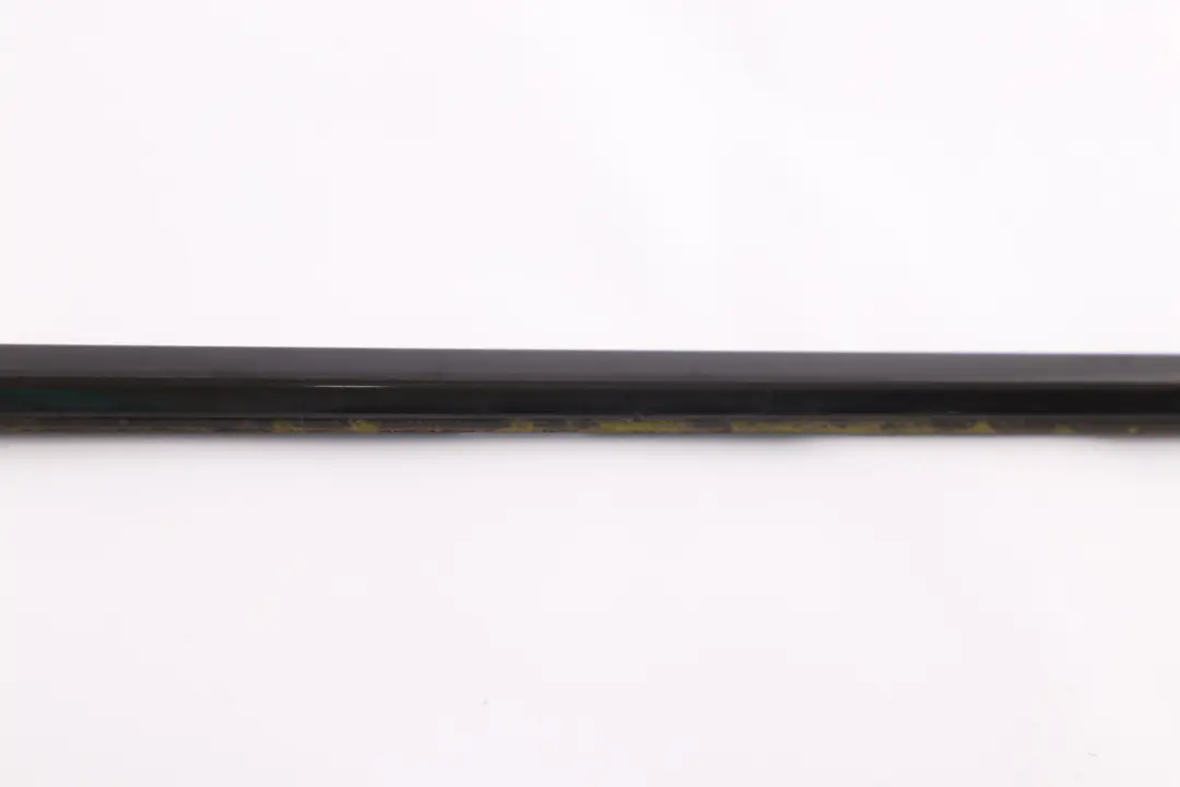 Canal Cubierta Exterior Puerta Trasera Derecha GLANZSCHWARZ para BMW E60 E60N LCI con número de pieza 7897666 BMW E60 E60N LCI Canal Cubierta Exterior Puerta Trasera Derecha GLANZSCHWARZ - SKU 7897666 - Número de pieza 7897666