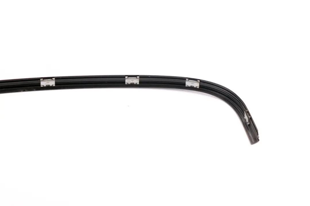 Blende Fensterrahmen oben Tür hinten rechtsGLANZ SCHWARZ für BMW 5 er E60 M5 mit Teilenummer 7897672 BMW 5 er E60 M5 Blende Fensterrahmen oben Tür hinten rechtsGLANZ SCHWARZ - SKU 7897672 - Teilenummer 7897672