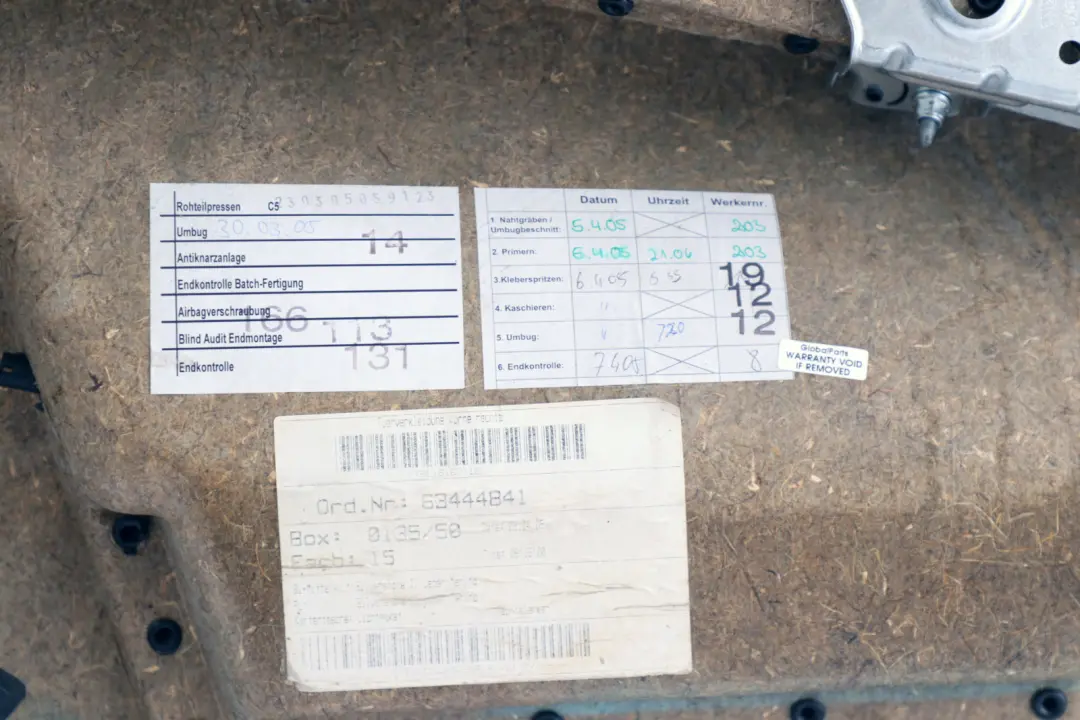 Reihe E60 M5 Türverkleidung vorn rechts SILVERSTONE 5141 für BMW 5 mit Teilenummer 7897870 BMW 5 Reihe E60 M5 Türverkleidung vorn rechts SILVERSTONE 5141 - SKU 7897870 - Teilenummer 7897870