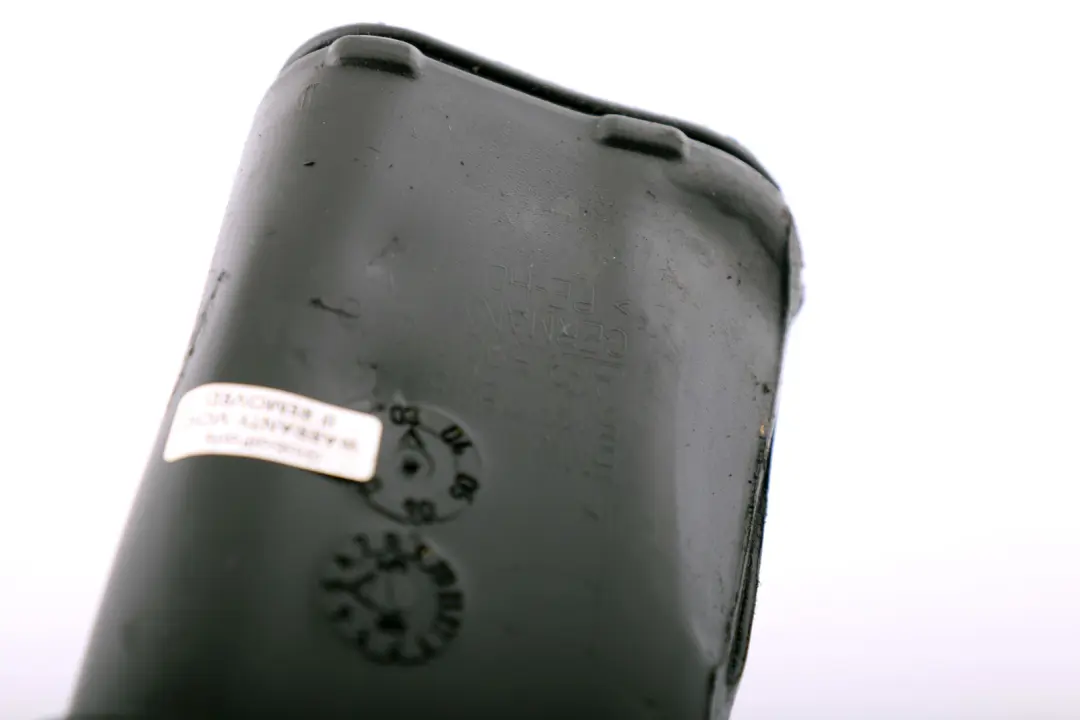 Kanał filtr powietrza prawy do BMW E60 E61 M5 o numerze 7898244 BMW E60 E61 M5 Kanał filtr powietrza prawy - SKU 7898244 - Numer Części 7898244