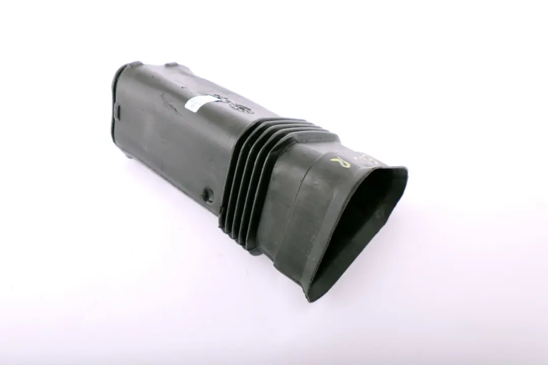 Kanał filtr powietrza prawy do BMW E60 E61 M5 o numerze 7898244 BMW E60 E61 M5 Kanał filtr powietrza prawy - SKU 7898244 - Numer Części 7898244