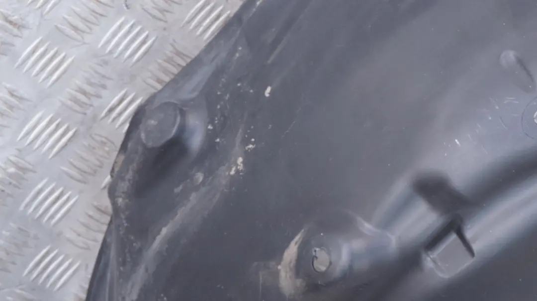 Right O/S Side Wheel Arch Housing Wheelhouse Liner to BMW 3 Series E92 M3 Rear with Part number 7899818 BMW 3 Series E92 M3 Rear Right O/S Side Wheel Arch Housing Wheelhouse Liner - SKU 7899818 - Part number 7899818