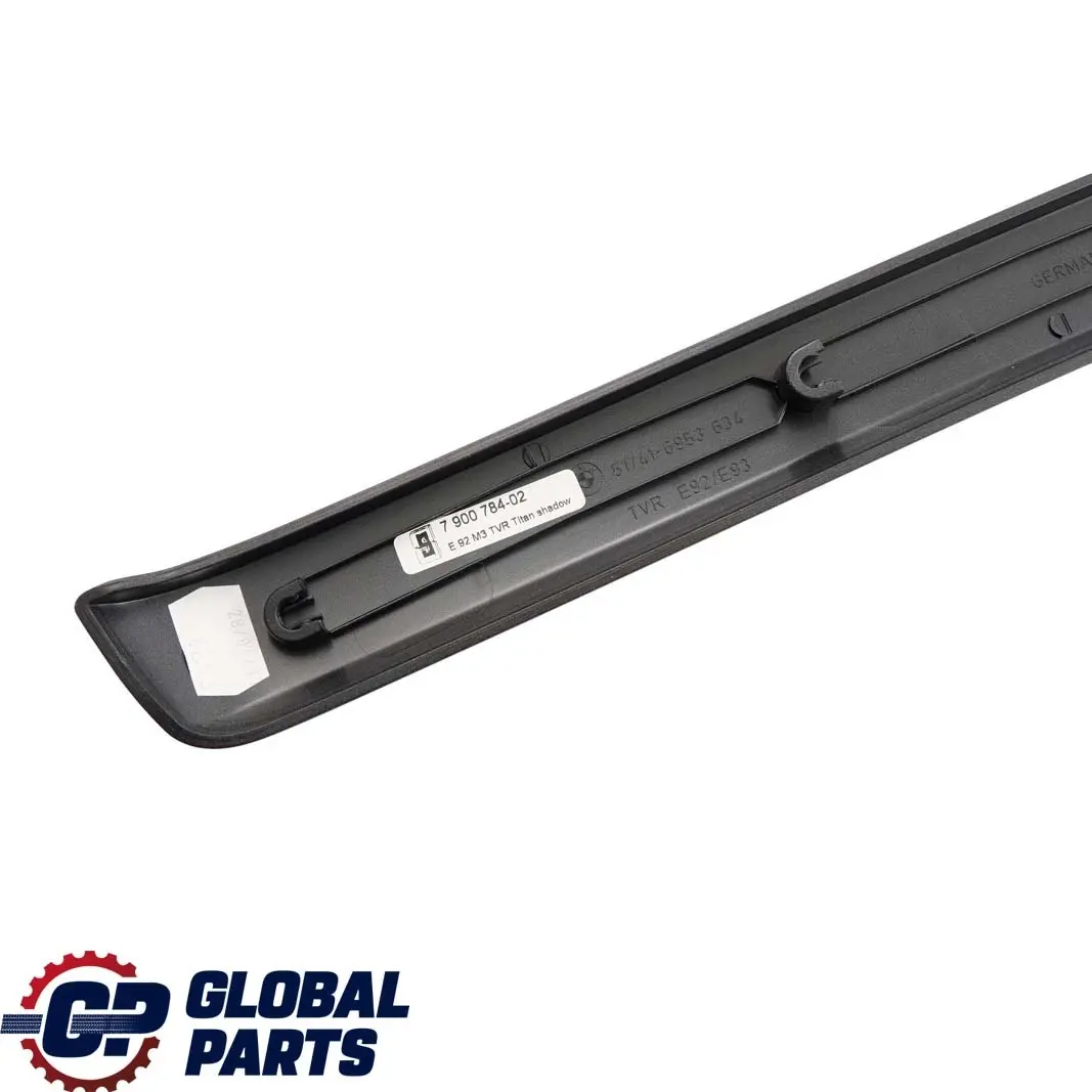 Strip Trim Panel Cubierta Derecha Puerta Titan Shadow para BMW E92 E93 M3 con número de pieza 7900784 BMW E92 E93 M3 Strip Trim Panel Cubierta Derecha Puerta Titan Shadow - SKU 7900784 - Número de pieza 7900784