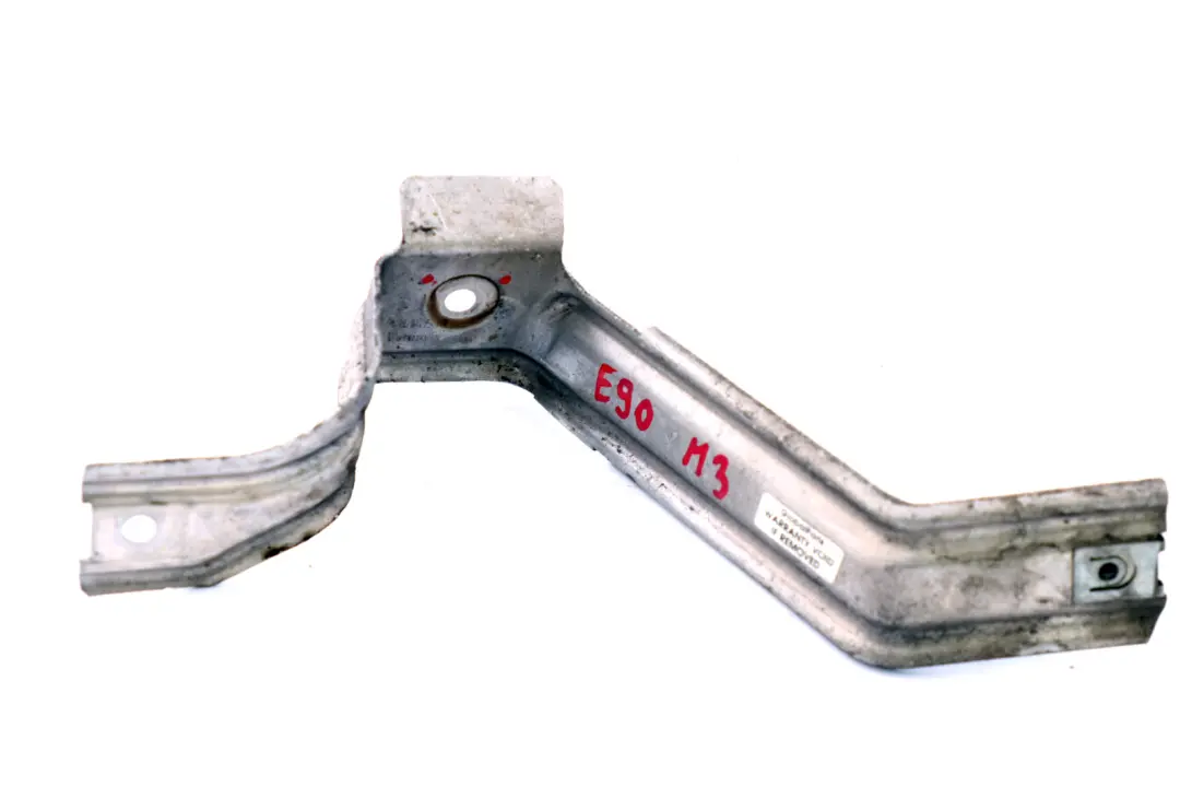 Halter Wärmeisolierung für BMW 3 er E90 E92 E93 LCI M3 mit Teilenummer 7900809 BMW 3 er E90 E92 E93 LCI M3 Halter Wärmeisolierung - SKU 7900809 - Teilenummer 7900809