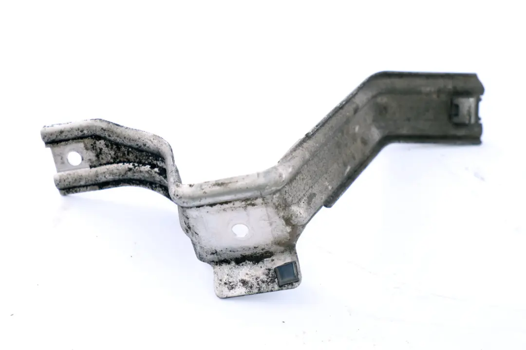 Heat Insulation Bracket Holder Mount to BMW 3 Series E90 E92 E93 LCI M3 with Part number 7900809 BMW 3 Series E90 E92 E93 LCI M3 Heat Insulation Bracket Holder Mount - SKU 7900809 - Part number 7900809