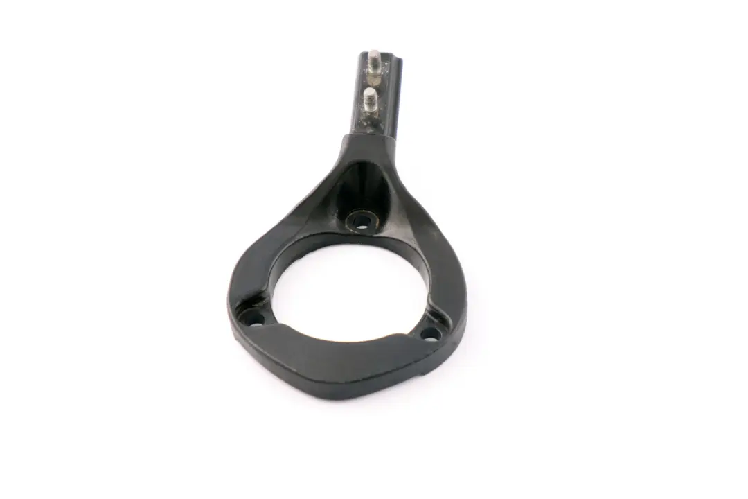 Anillo Cupula Cruz Brace Derecha para BMW E82 E90 E92 E93 M3 LCI con número de pieza 7900822 BMW E82 E90 E92 E93 M3 LCI Anillo Cupula Cruz Brace Derecha - SKU 7900822 - Número de pieza 7900822