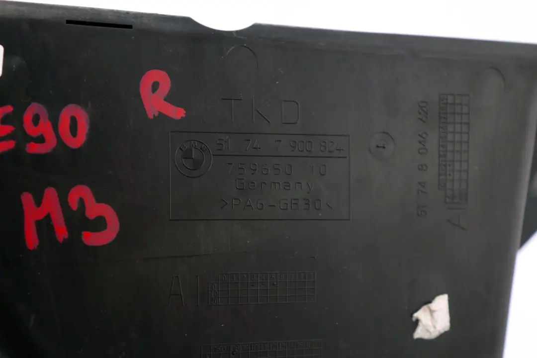 Luftführung Rechts Luftführung Vorne für BMW 3 er E90 E92 E93 LCI M3 mit Teilenummer 7900824 BMW 3 er E90 E92 E93 LCI M3 Luftführung Rechts Luftführung Vorne - SKU 7900824 - Teilenummer 7900824