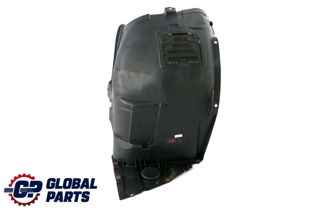 BMW E90 E91 Tapa del Paso De Rueda Inferior Izquierdo - SKU 7903909 - Número de pieza 7903909