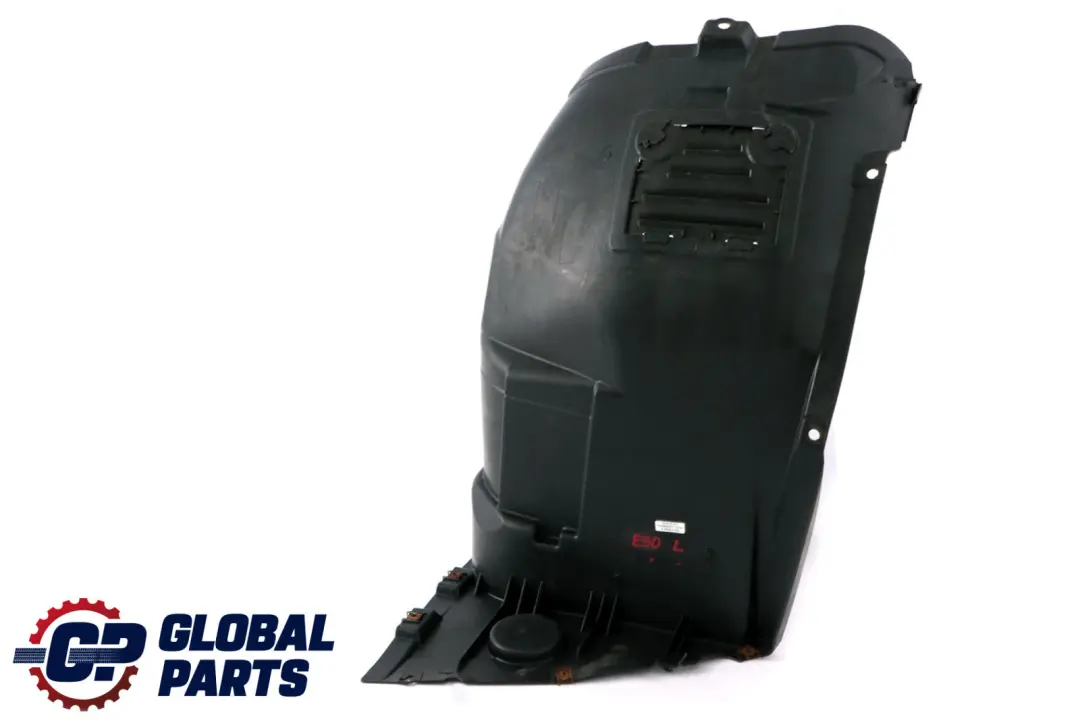 BMW E90 E91 Tapa del Paso De Rueda Inferior Izquierdo - SKU 7903909 - Número de pieza 7903909