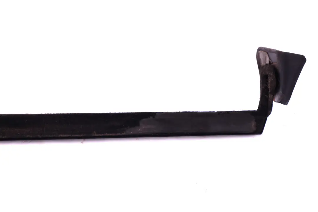 E64N LCI Right O/S Outer Weatherstrip Strip Trim Cover to BMW E64 with Part number 7905424 BMW E64 E64N LCI Right O/S Outer Weatherstrip Strip Trim Cover - SKU 7905424 - Part number 7905424