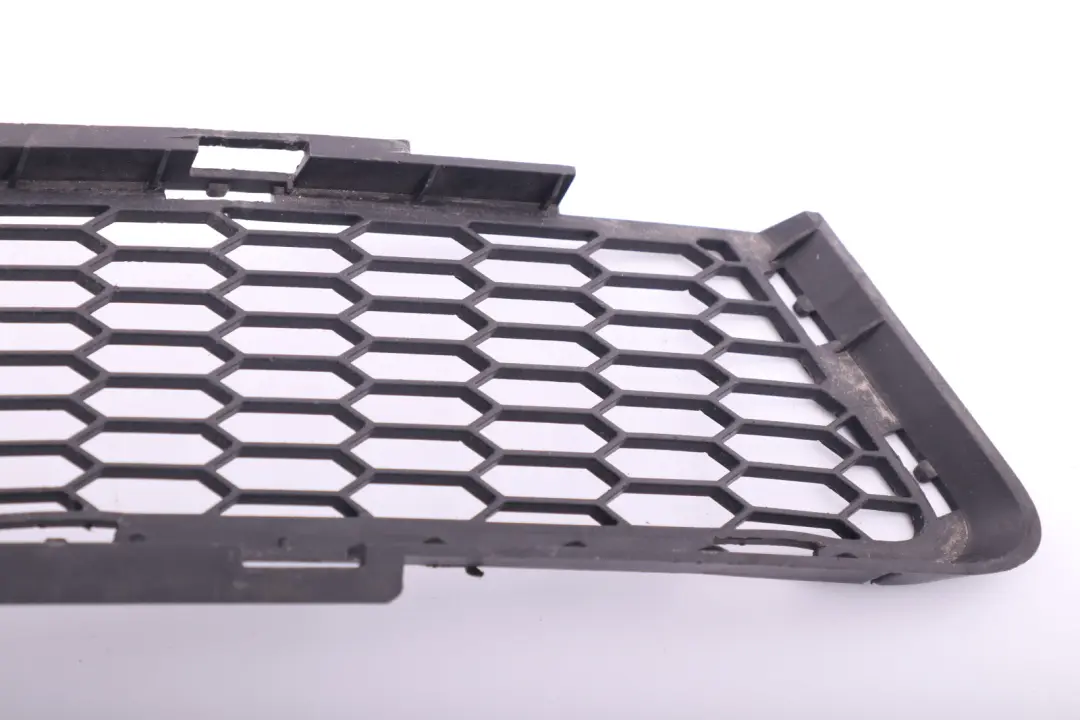 Frontgitter Stoßfänger Kühlergrill Zierleiste Rechts für BMW E90 E91 M Sport mit Teilenummer 7906496 BMW E90 E91 M Sport Frontgitter Stoßfänger Kühlergrill Zierleiste Rechts - SKU 7906496 - Teilenummer 7906496