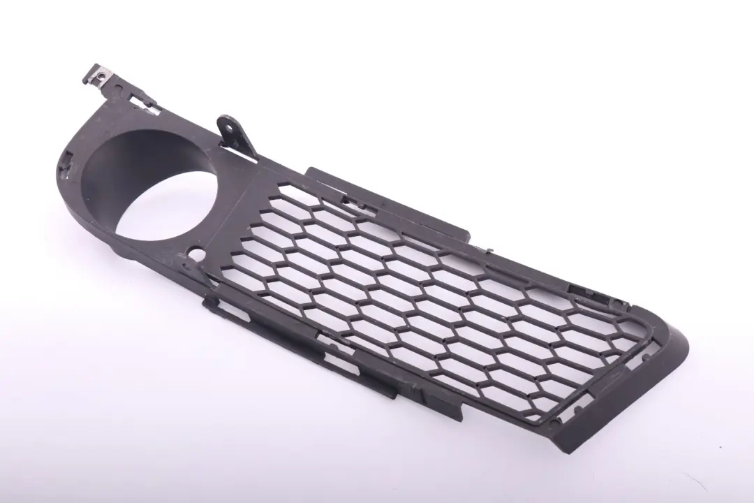 BMW E90 E91 M Sport Front Grid Lateral Bumper Grille Trim Right O/S - SKU 7906496 - Part number 7906496