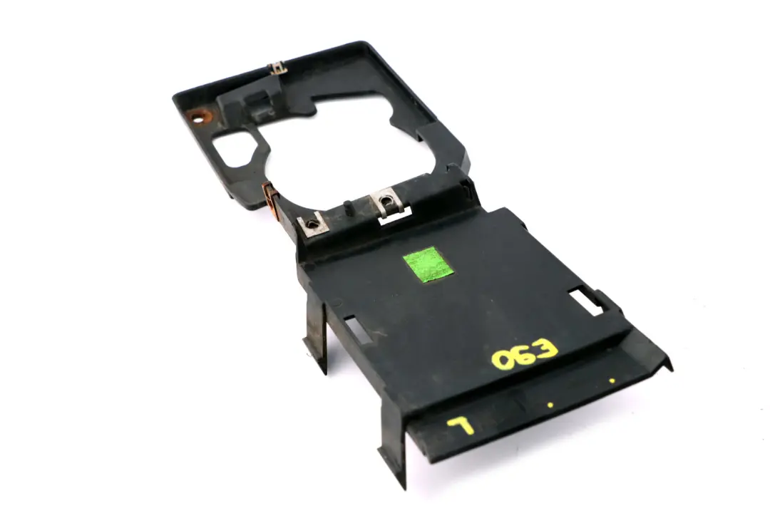  Support Phare Antibrouillard BMW E90 E91 M Sport Pare-Chocs Avant Gauche - SKU 7906497 - Numéro de pièce 7906497