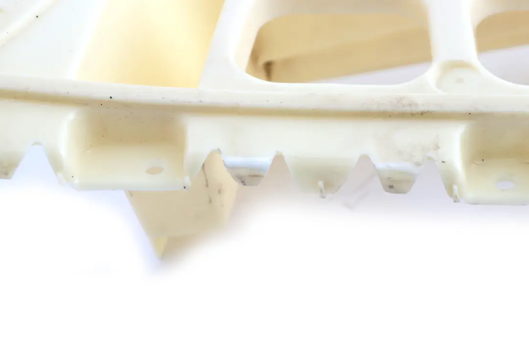 Führung Stossfänger Seitlich Rechts für BMW E90 M Sport mit Teilenummer 7906506 BMW E90 M Sport Führung Stossfänger Seitlich Rechts - SKU 7906506 - Teilenummer 7906506