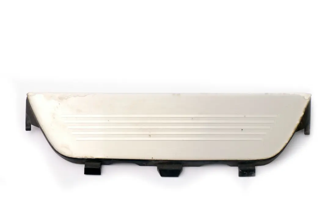 BMW E87 M Moldura Entrada Trasera Derecha - SKU 7906820 - Número de pieza 7906820