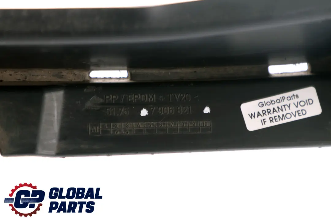 BMW E81 E87 E87N Espaciador Compartimento Motor Escudo - SKU 7906821 - Número de pieza 7906821