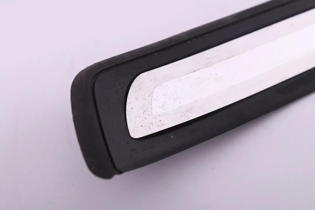 BMW 3 Series E90 E90N E91 E91N Entrance Cover Rear Right O/S - SKU 7906900 - Part number 7906900