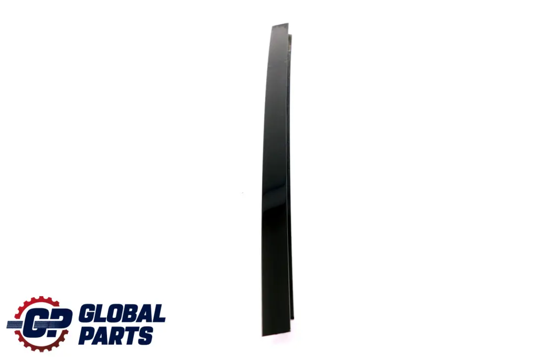 Window Guide Web Cover Left Rear Shadow Line Black Glanz para BMW E91 con número de pieza 7906915 BMW E91 Window Guide Web Cover Left Rear Shadow Line Black Glanz - SKU 7906915 - Número de pieza 7906915