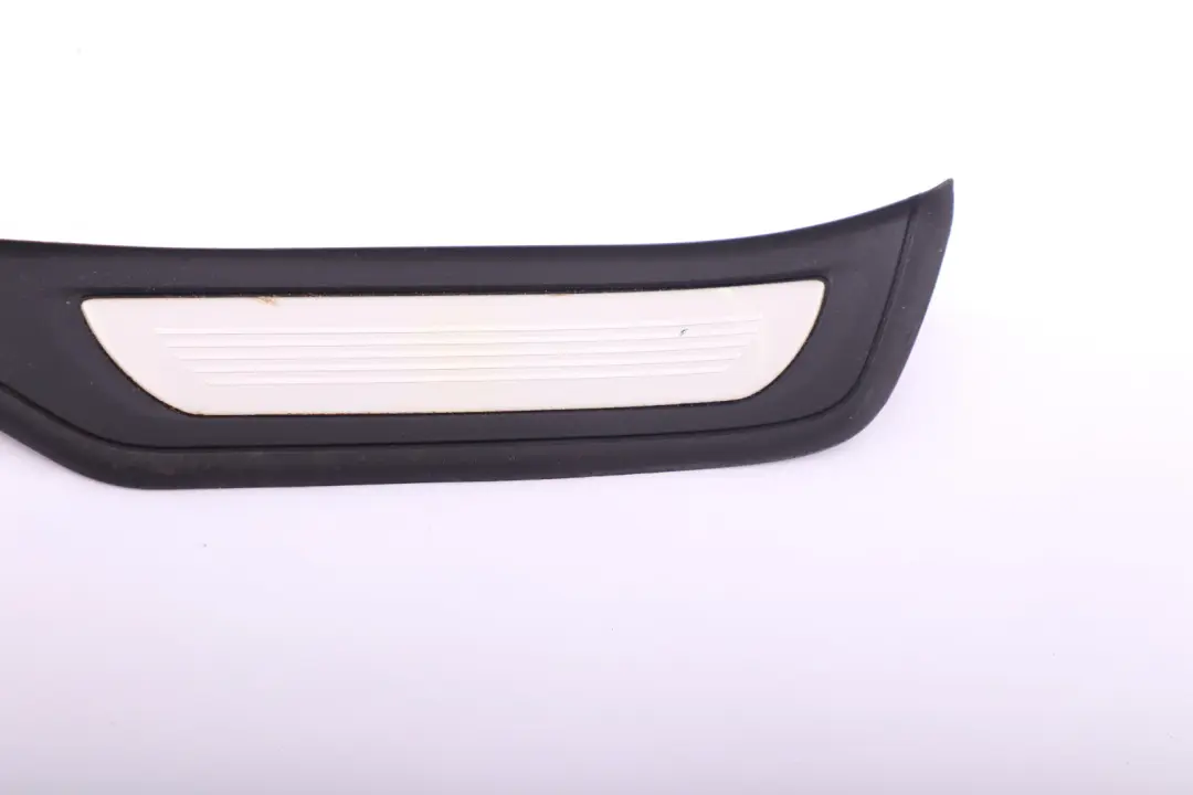 BMW Série 3 3 E90 E91 M Pièce d'habillage de l'entrée arrière droite - SKU 7907160-3 - Numéro de pièce 7907160