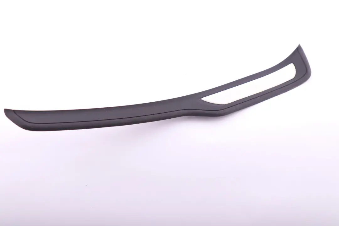 BMW Série 3 3 E90 E91 M Pièce d'habillage de l'entrée arrière droite - SKU 7907160-3 - Numéro de pièce 7907160