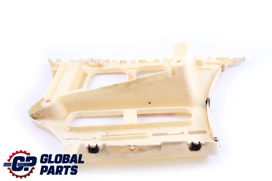 M-Sport Mocowanie Ślizg Zderzaka Lewy do BMW E91 o numerze 7907259 BMW E91 M-Sport Mocowanie Ślizg Zderzaka Lewy - SKU 7907259 - Numer Części 7907259