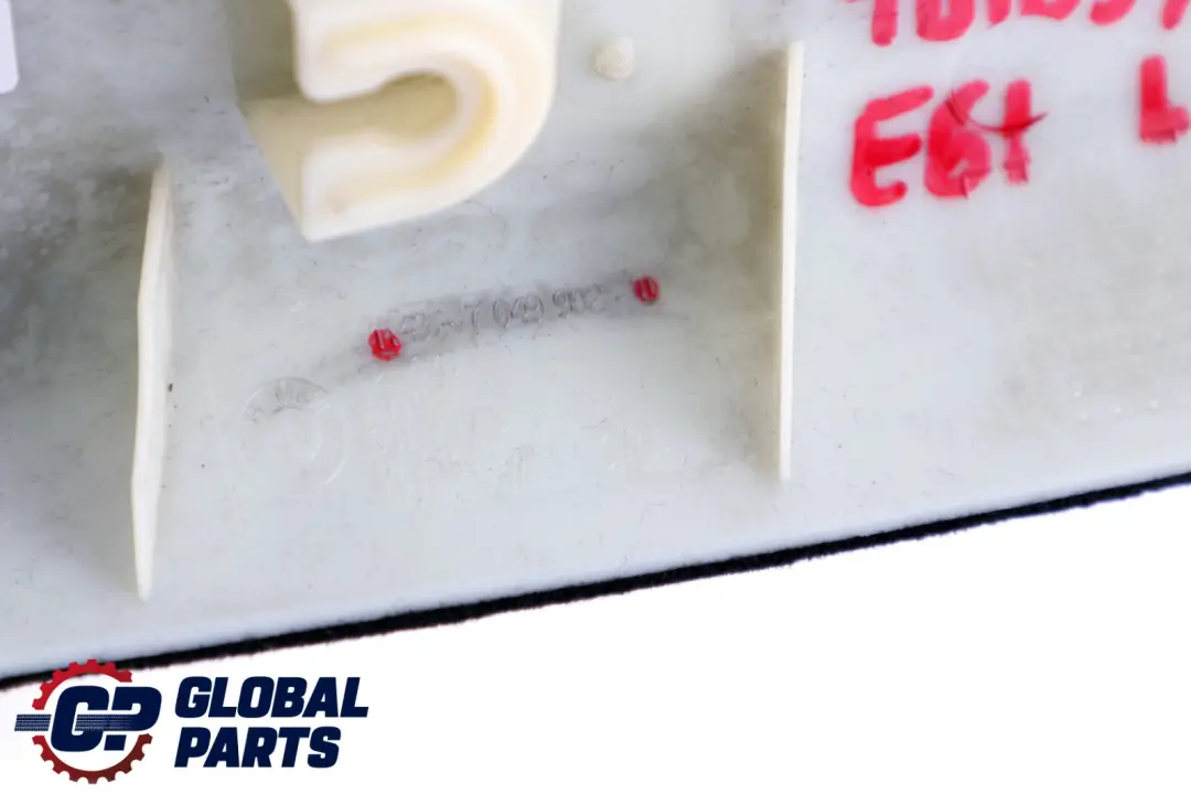 Panel de Embellecedor Columna C Delantera Derecha Negro Antracita para BMW 5 E61 LCI con número de pieza 7918570 BMW 5 E61 LCI Panel de Embellecedor Columna C Delantera Derecha Negro Antracita - SKU 7918570 - Número de pieza 7918570