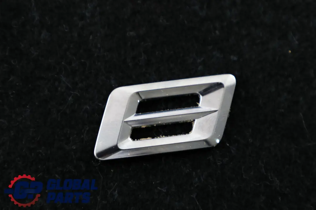 BMW F40 Coperchio bagagliaio posteriore Lettera Aderente Emblema Logo 118i - SKU 7932974 - Numero di parte 7932974