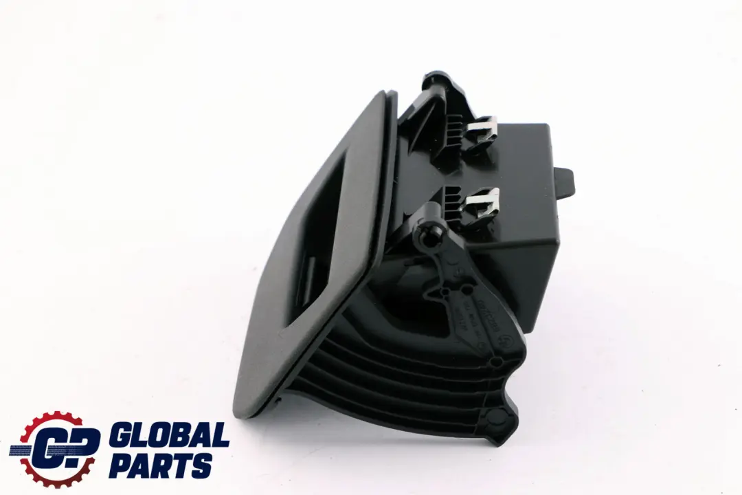 Klappbares Ablagefach im Armaturenbrett Schwarz 6823240 für BMW F40 F44 mit Teilenummer 7937952 BMW F40 F44 Klappbares Ablagefach im Armaturenbrett Schwarz 6823240 - SKU 7937952 - Teilenummer 7937952